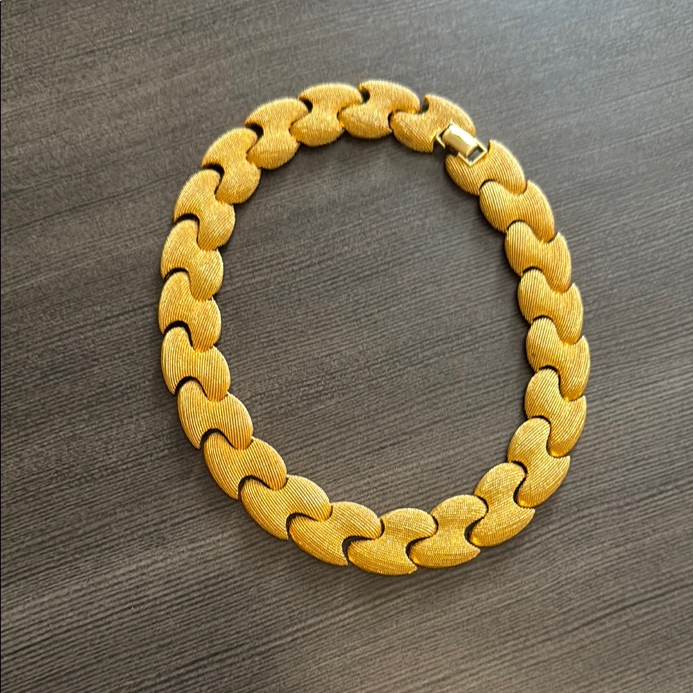 Elegant Gold Choker Vintage Necklace